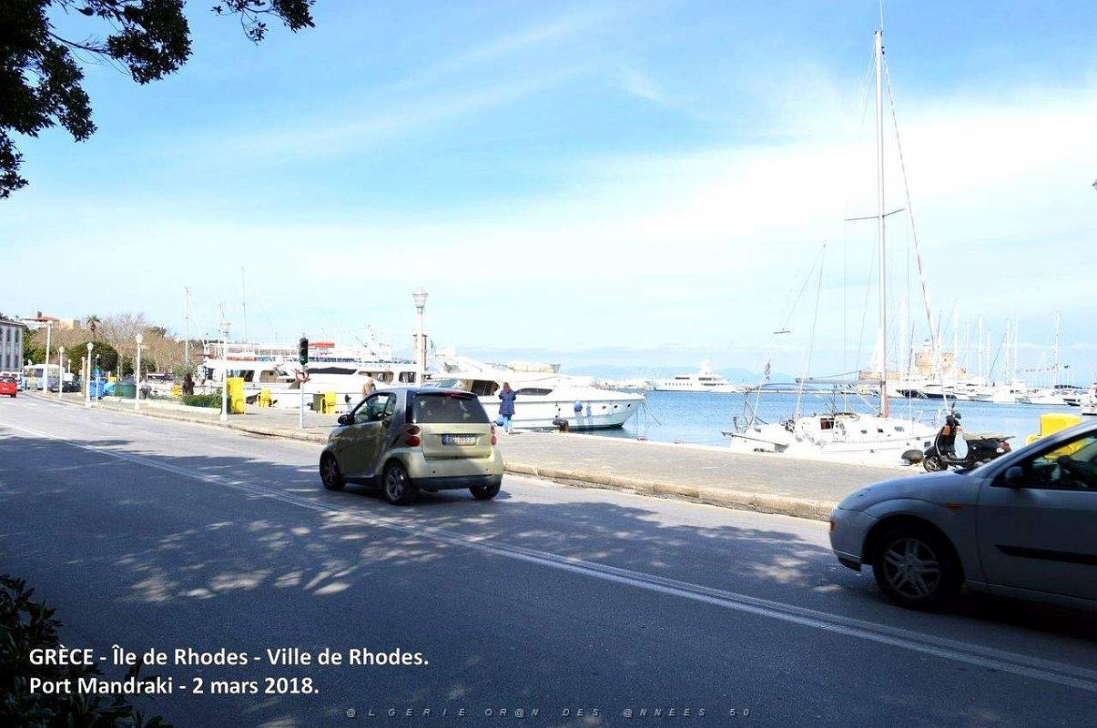 058- Rhodes ville et port d'honneur.JPG